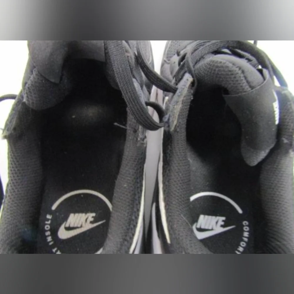 Nike Air Max Excee Sneakers Wmn's Size 7M Like New - Picture 7 of 8